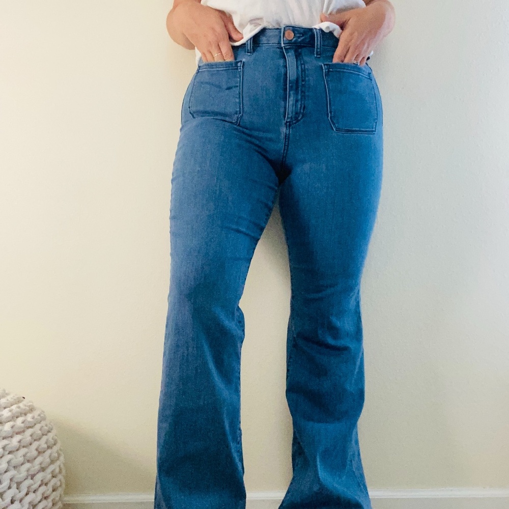 Square Pocket Flare Jean